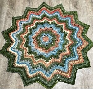 Beautiful crochet star blanket